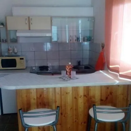Apartment Igo - 40 M From Pebble Beach